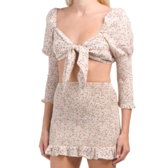 Love Tree Cropped Tie Floral Top Ruffle Skirt - Picture 1 of 9